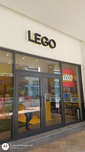 LEGO Store La Isla