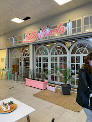 Lolita canela pastelería bistro