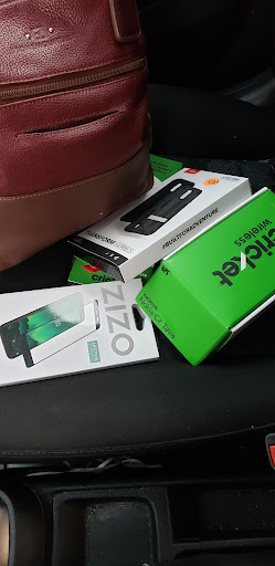 Cell Phone Store «Cricket Wireless Authorized Retailer», reviews and photos, 230 Washington Ave S, Kent, WA 98032, USA