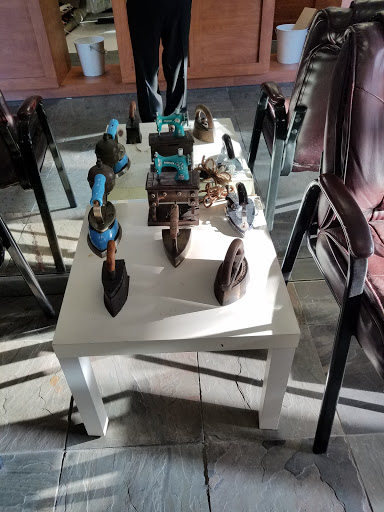 Dry Cleaner «Paragon Dry Cleaners & Alterations», reviews and photos, 1310 Vine St, Los Angeles, CA 90028, USA