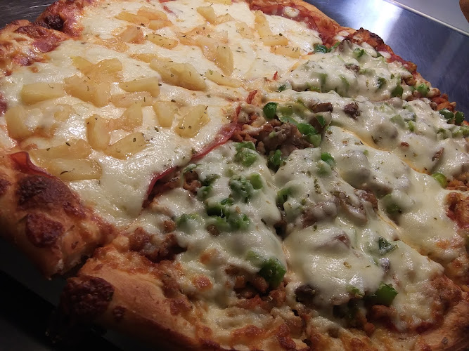 #1 best pizza place in Davenport - Harris Pizza #4