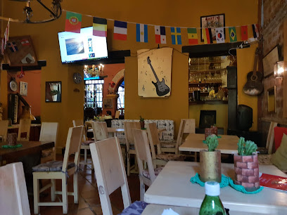 Fama Bar Fusion - Restaurante Casa De Las Palmas