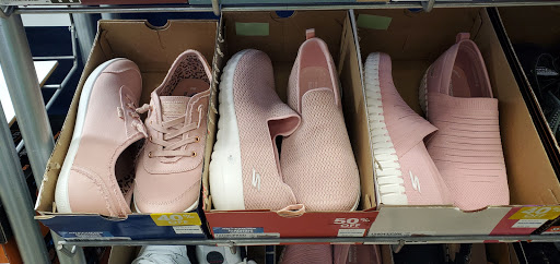 Shoe Store «SKECHERS Factory Outlet», reviews and photos, 1201 Airport Fwy #185, Euless, TX 76040, USA