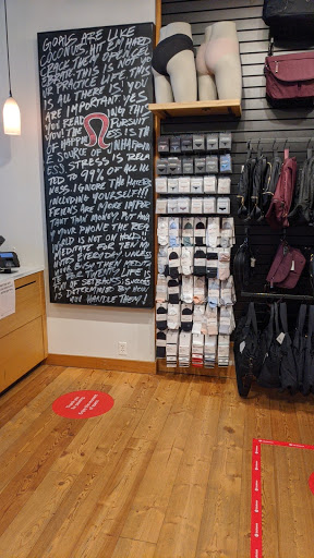 Sportswear Store «lululemon», reviews and photos, 4812 River City Dr #113, Jacksonville, FL 32246, USA