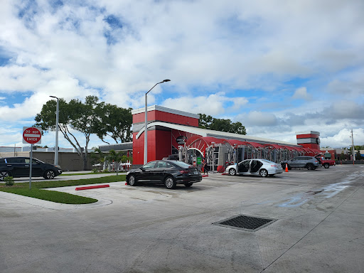 Tommy's Express® Car Wash en Sarasota
