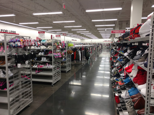 Clothing Store «Burlington Coat Factory», reviews and photos, 1965 N Pebble Creek Pkwy, Goodyear, AZ 85395, USA