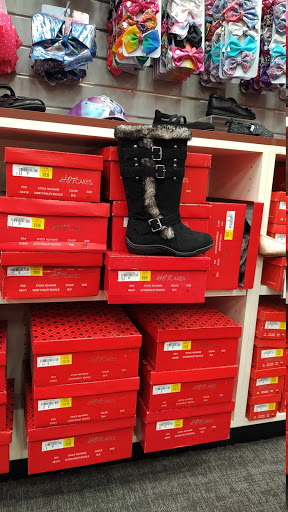 Shoe Store «Shoe Dept.», reviews and photos, 822 Bennie Rd, Cortland, NY 13045, USA