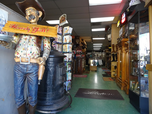 Western Apparel Store «Country General Store», reviews and photos, 6279 Van Nuys Blvd, Van Nuys, CA 91401, USA