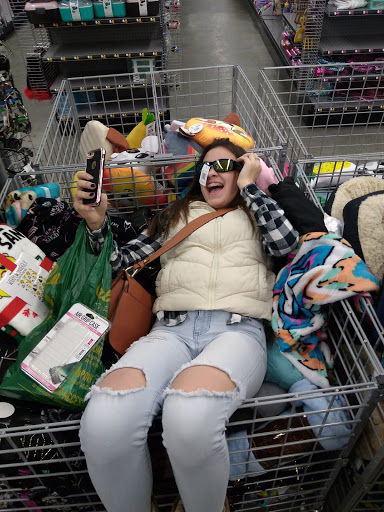 Variety Store «Five Below», reviews and photos, 30 Highland Common E, Hudson, MA 01749, USA