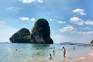 The Rock Shop, Tonsai Rock Climbing image