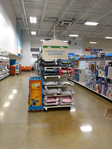 Pet Supply Store «PetSmart», reviews and photos, 17677 Haggerty Rd, Northville, MI 48168, USA