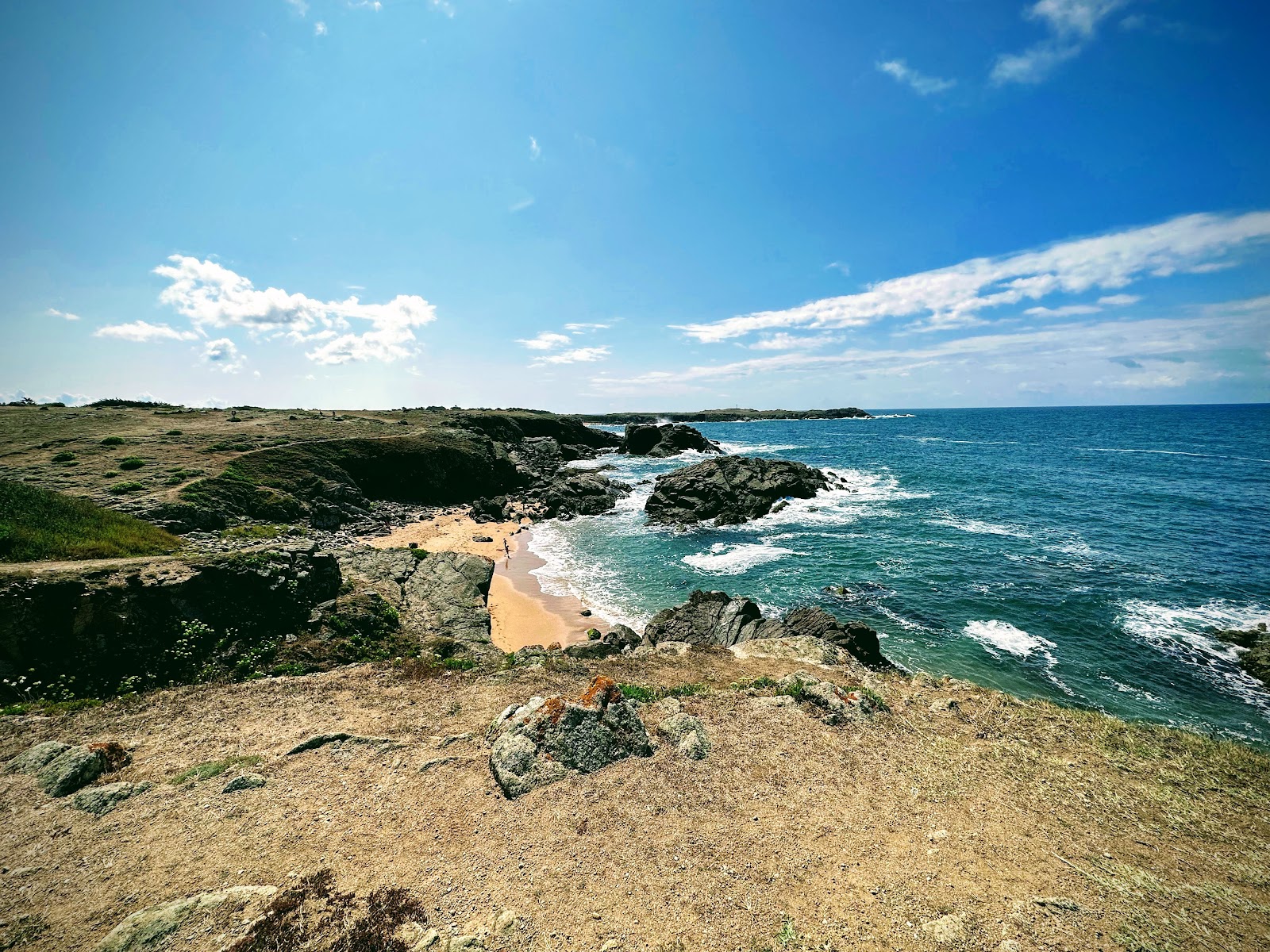 Plage de la Belle Maison'in fotoğrafı - rahatlamayı sevenler arasında popüler bir yer