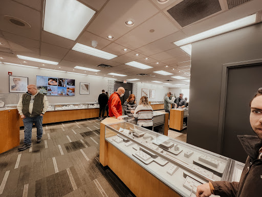 Jeweler «Shane Co.», reviews and photos, 2515 Hurstbourne Gem Ln, Louisville, KY 40220, USA