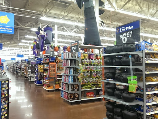 Department Store «Walmart Supercenter», reviews and photos, 1275 Lake Ave, Woodstock, IL 60098, USA