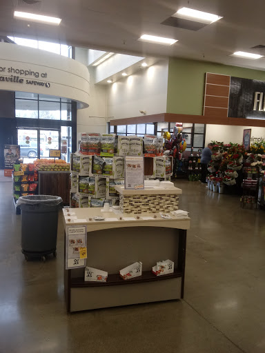 Shopping Mall «Vacaville Commons Shopping Center», reviews and photos, 2098 Harbison Dr, Vacaville, CA 95687, USA