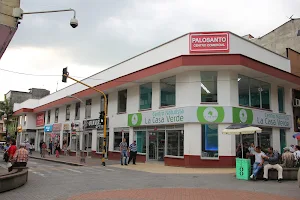 Palosanto Centro Comercial image
