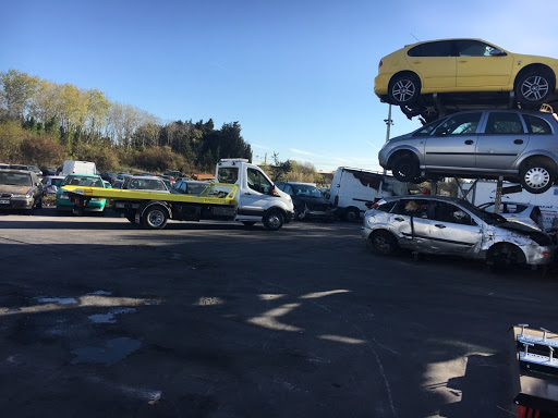 Photo 1 - BCE Enlevement Epave auto et Ferrailleur - NE VENDS PAS DE PIECES