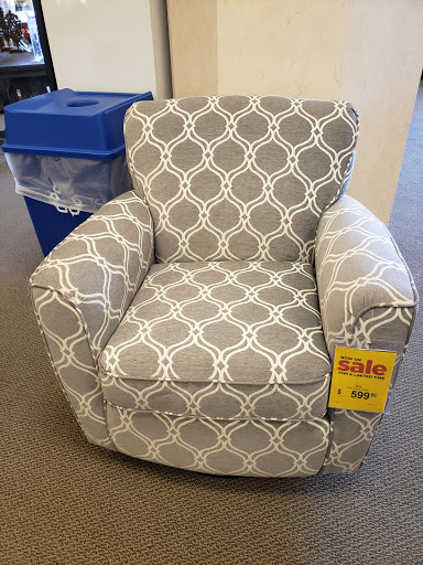 Furniture Store «Raymour & Flanigan Furniture and Mattress Store», reviews and photos, 538 Boston Post Rd, Orange, CT 06477, USA