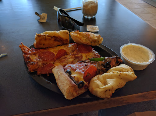 Pizza Restaurant «Round Table Pizza», reviews and photos, 4510 Post St, El Dorado Hills, CA 95762, USA