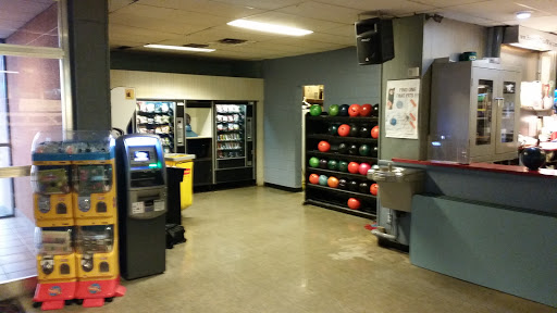 Bowling Alley «Colerain Bowl - Sports Bar - Craft Beer - Lottery - Birthday Parties - Meeting Rooms», reviews and photos, 9189 Colerain Ave, Cincinnati, OH 45251, USA