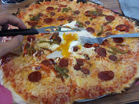 Pizza du Restaurant italien Bella Napoli à Saint-Clair-du-Rhône - n°17
