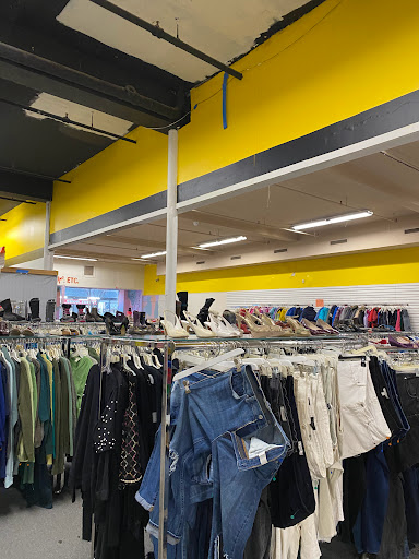 Thrift Store «Global Thrift», reviews and photos, 322 Moody St, Waltham, MA 02453, USA