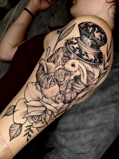 Explore mens finger tattoos ideas, creative tattoo ideas in Savannah, available at tattoos by delan