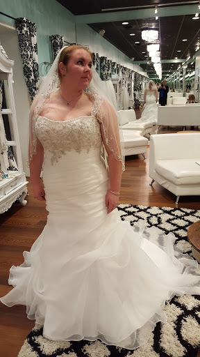 Bridal Shop «White Lace & Promises», reviews and photos, 8025 Kingston Pike #4, Knoxville, TN 37919, USA