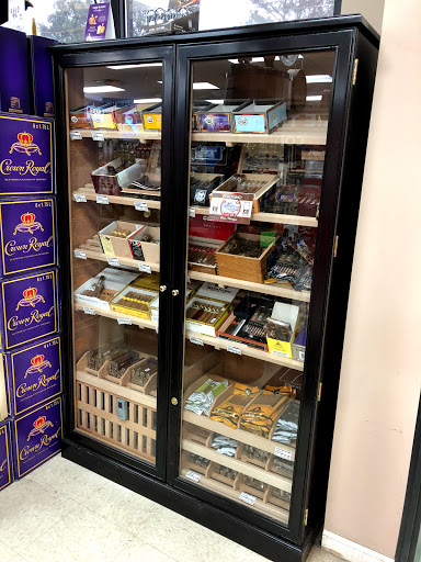 Liquor Store «Cedar Chest Liquors», reviews and photos, 1615 Wayne Rd, Savannah, TN 38372, USA