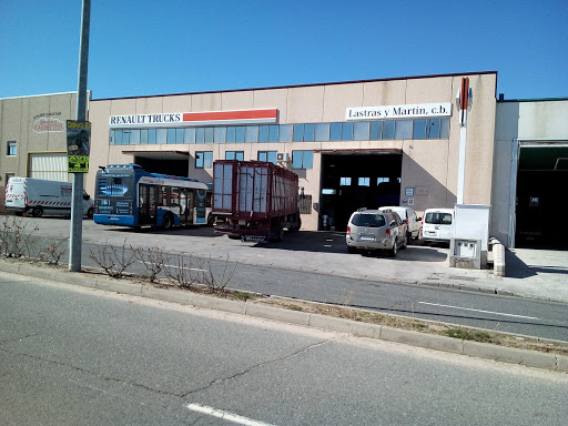 Vehículos Industriales Lastras y Martín S.L. en Vicolozano, Ávila‎