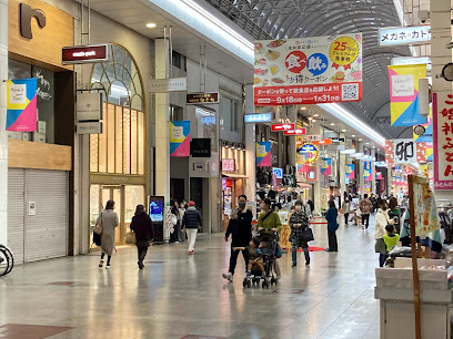 ビジュピコ 高知店