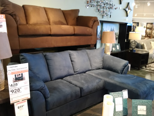 Furniture Store «Ashley HomeStore», reviews and photos, 12185 77th St, Kenosha, WI 53142, USA