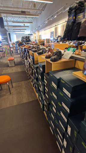 Shoe Store «DSW Designer Shoe Warehouse», reviews and photos, 11500 Burleigh St., Wauwatosa, WI 53222, USA