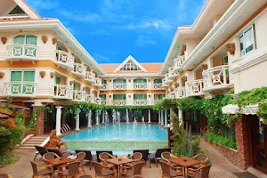 Mandarin Island Hotel image