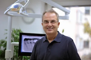 Dentists Dr. med. Dent. Winfried Gärtner and colleagues image