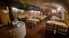 La Cueva. Bodega restaurante en Mucientes. en Mucientes