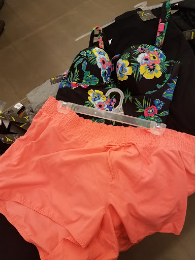 Old Navy, 4107 Portsmouth Blvd, Chesapeake, VA 23321, USA, 