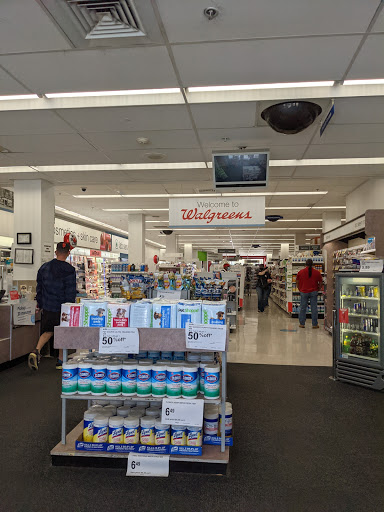 Drug Store «Walgreens», reviews and photos, 310 S Lake Ave, Pasadena, CA 91101, USA