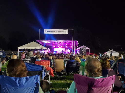 Park «Beecher Center», reviews and photos, 901 Game Farm Rd, Yorkville, IL 60560, USA