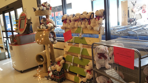 Pet Supply Store «PetSmart», reviews and photos, 650 Commerce Blvd, Scranton, PA 18519, USA