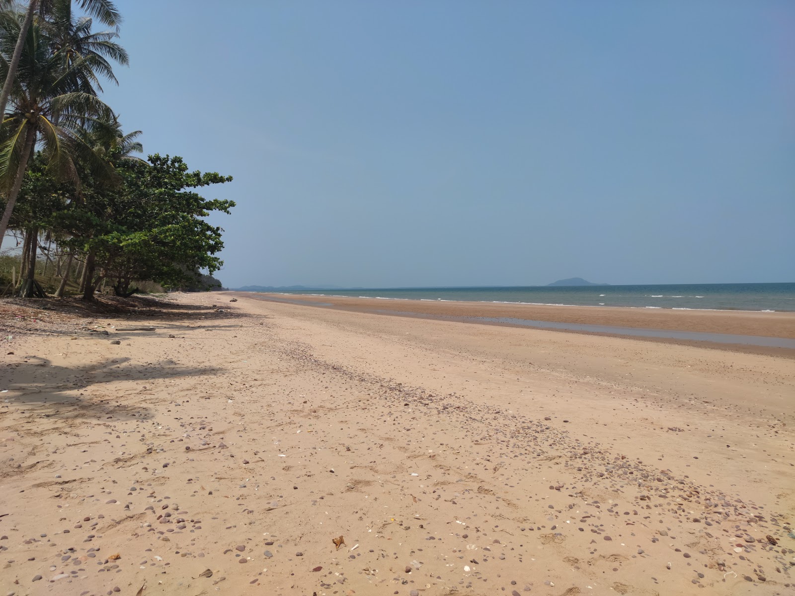 Foto van Sananwan Beach met turquoise puur water oppervlakte