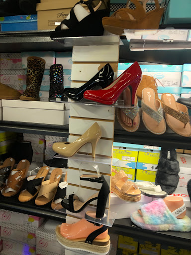 Discount Store «Rialto Discount Mall», reviews and photos, 463 E Foothill Blvd, Rialto, CA 92376, USA