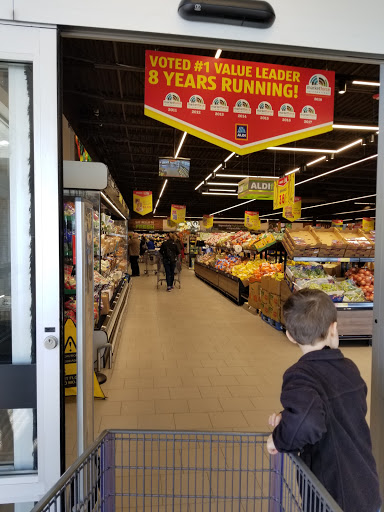 Supermarket «ALDI», reviews and photos, 3025 Iowa St, Lawrence, KS 66046, USA