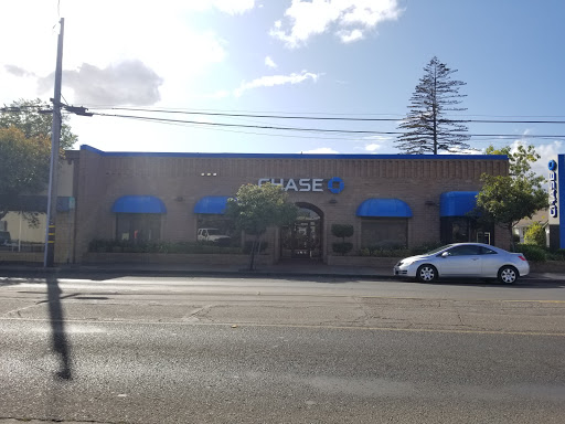 Chase Bank in Lakeport, California