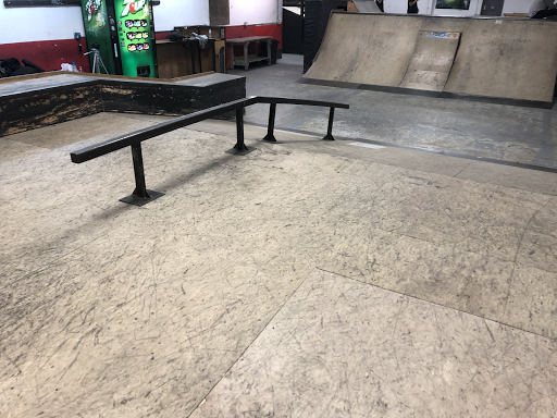 Skateboard Park «Asylum Skate Park», reviews and photos, 29850 Skokie Hwy, Lake Bluff, IL 60044, USA