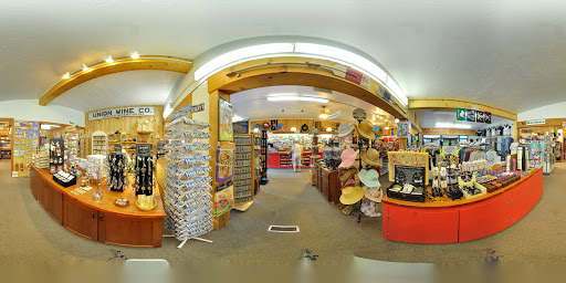 Gift Shop «Kelleys Island General Store», reviews and photos, 118 Division St, Kelleys Island, OH 43438, USA