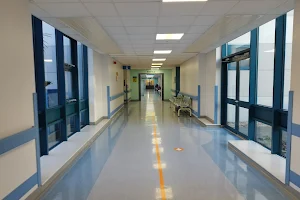 Queen Elizabeth Hospital image