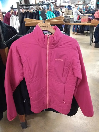 Clothing Store «Patagonia Outlet Salt Lake City», reviews and photos, 2292 S Highland Dr, Salt Lake City, UT 84106, USA