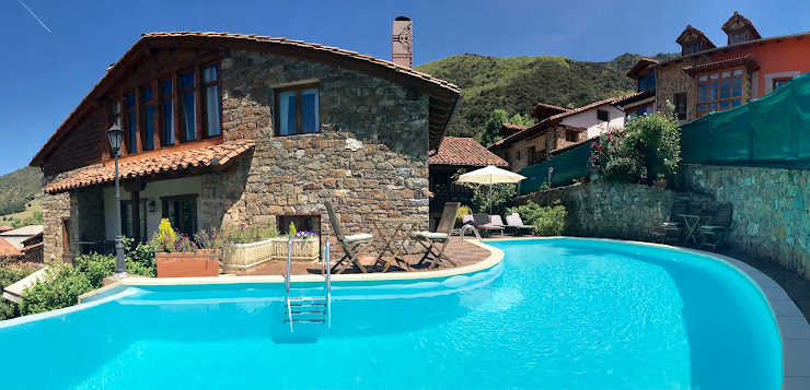 Photo Casa rural La Casa De Las Chimeneas 39575 Tudes