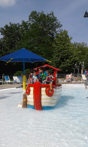 Water Park «Barefoot Bay», reviews and photos, 1461 N Midlothian Rd, Mundelein, IL 60060, USA